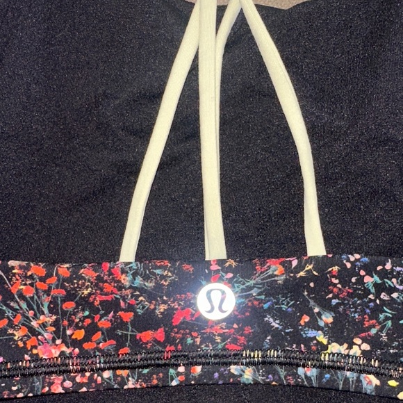 Lululemon Black Floral Sports Bra Size Small - Picture 3 of 11